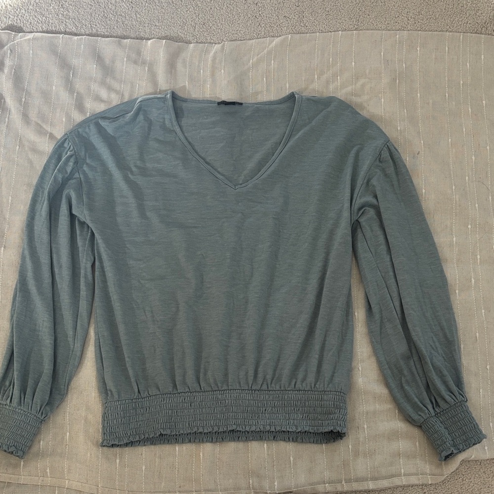 (5/$30 deal) 
Ann Taylor Seafoam blue/teal Long Sleeve V-Neck Top  (5/$30 deal)
